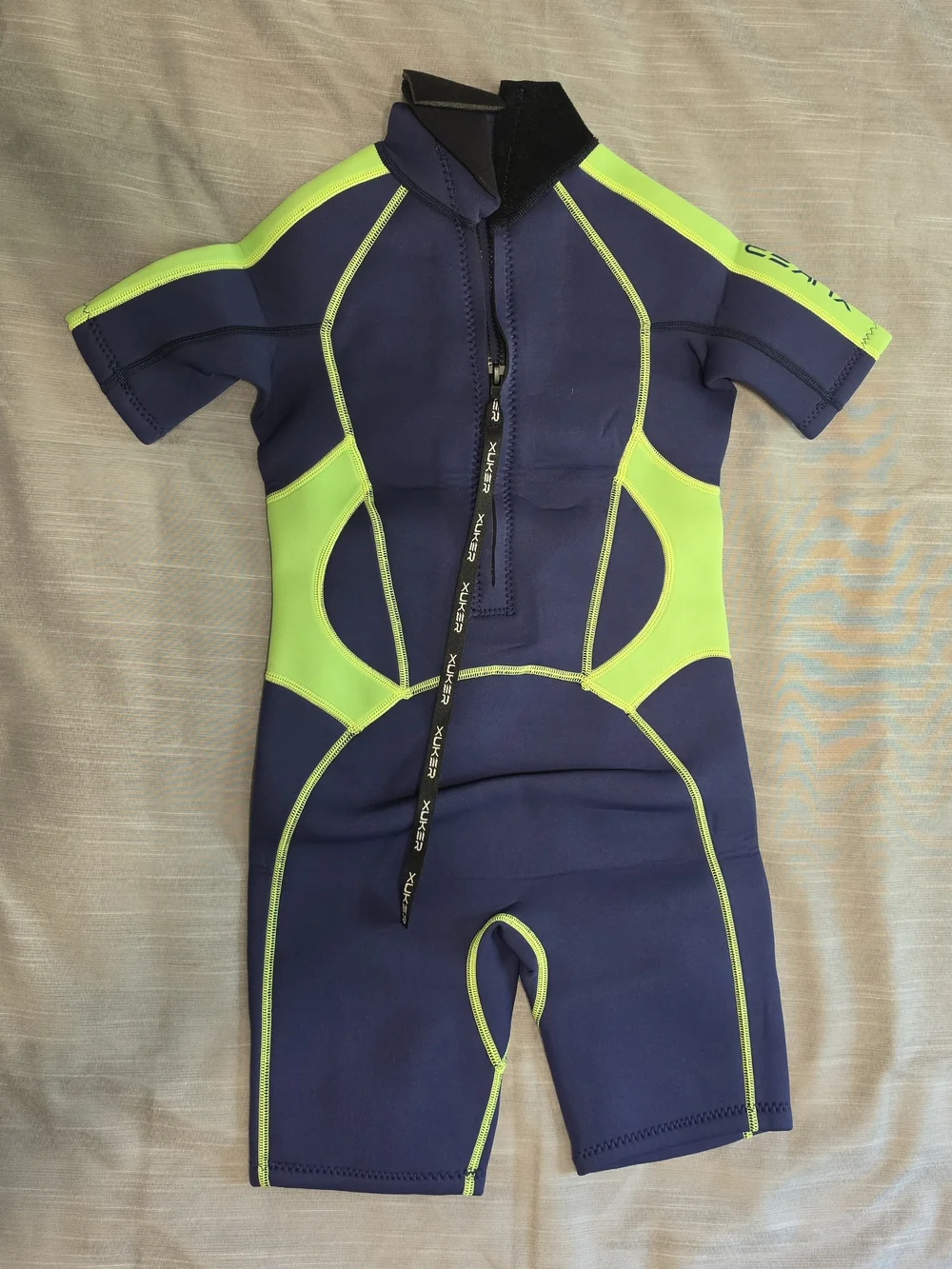 NWOT - XUKER 3mm Neoprene Thermal Wetsuit for Kids Size 10 Green/Blue